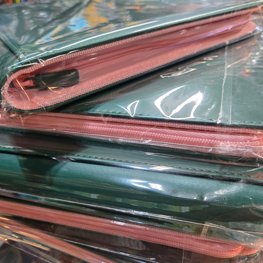 Generic 2-Tone Zippered 9-Pocket Dark Green With Pink Zipper